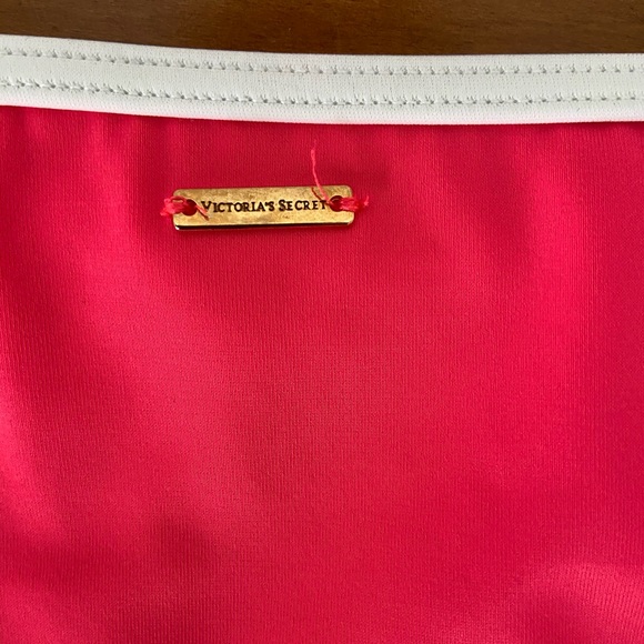 VS Pink Bikini - Picture 3 of 3